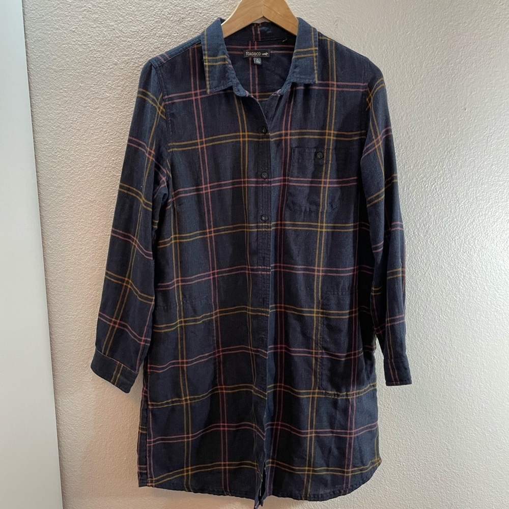 Toad & Co Long Flannel Button Down Navy Blue Size L.